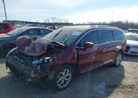 2018 Chrysler Pacifica Touring-L Plus from USA, damaged, VIN 2C4RC1EG9JR330236